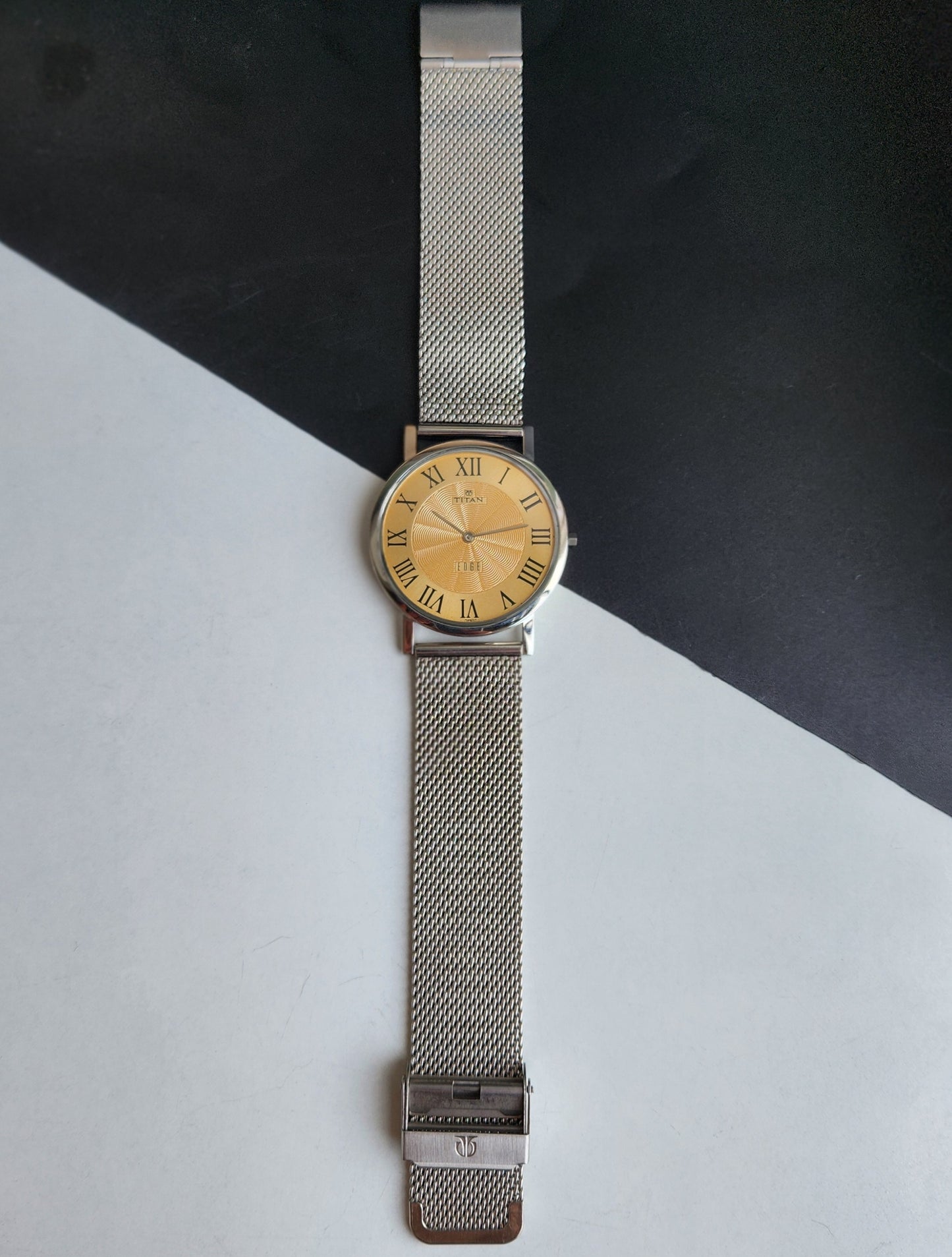 Original TITAN EDGE 159YAB Round Golden Face 38MM Case Men's Watch G95