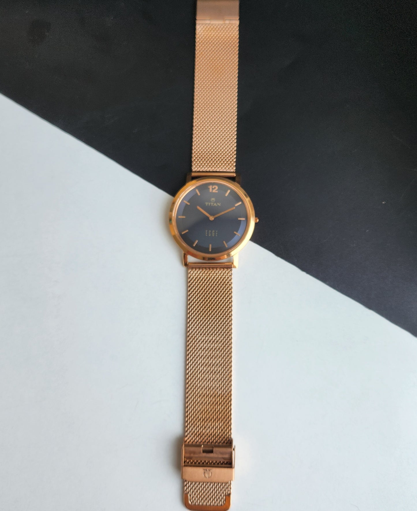 Original TITAN EDGE 1595YAB33 Round Blue Face 38MM Case Men's Watch G94