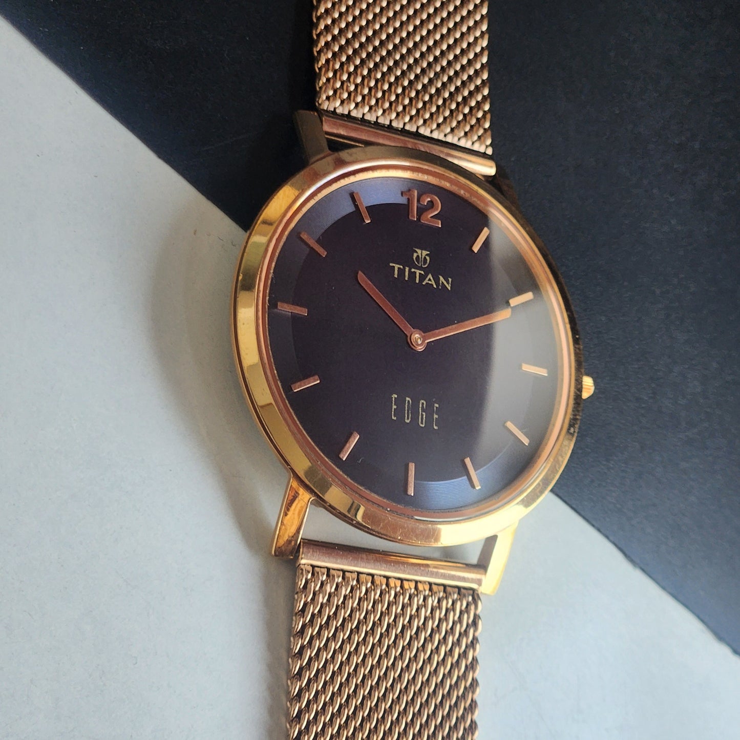 Original TITAN EDGE 1595YAB33 Round Blue Face 38MM Case Men's Watch G94