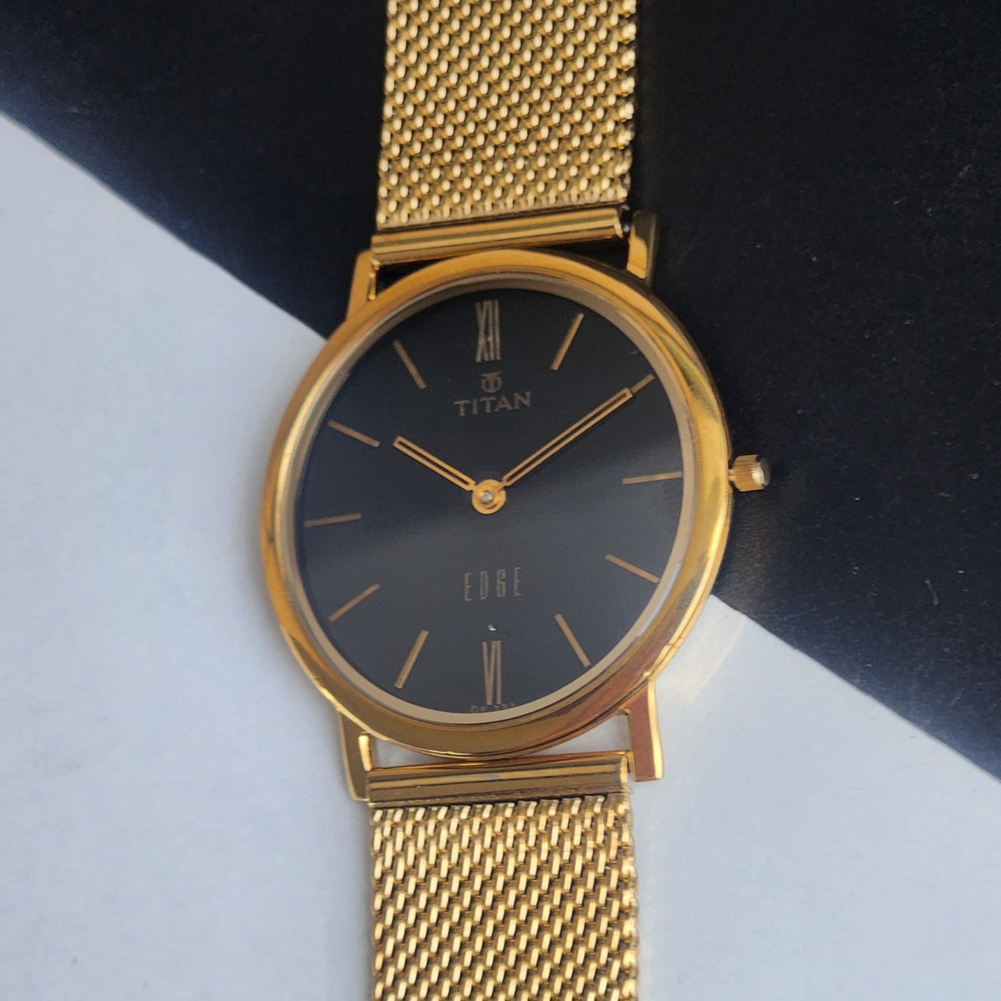 Original TITAN EDGE 2552SAA Round Black Face 33MM Case Men's Watch H07