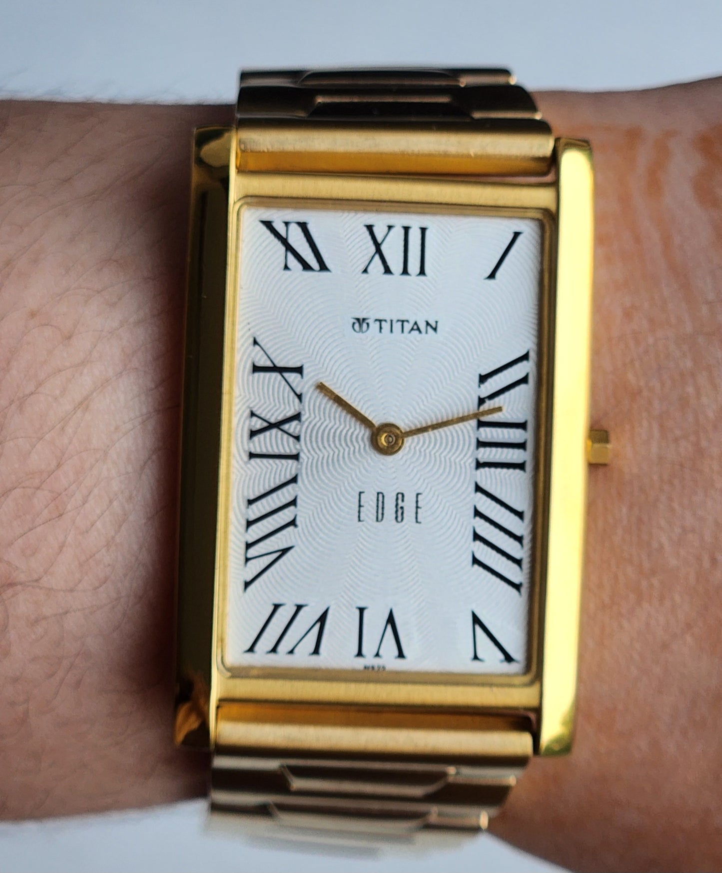 Original TITAN EDGE 1514YAA Rectangular White Face 28MM Case Men's Watch G99