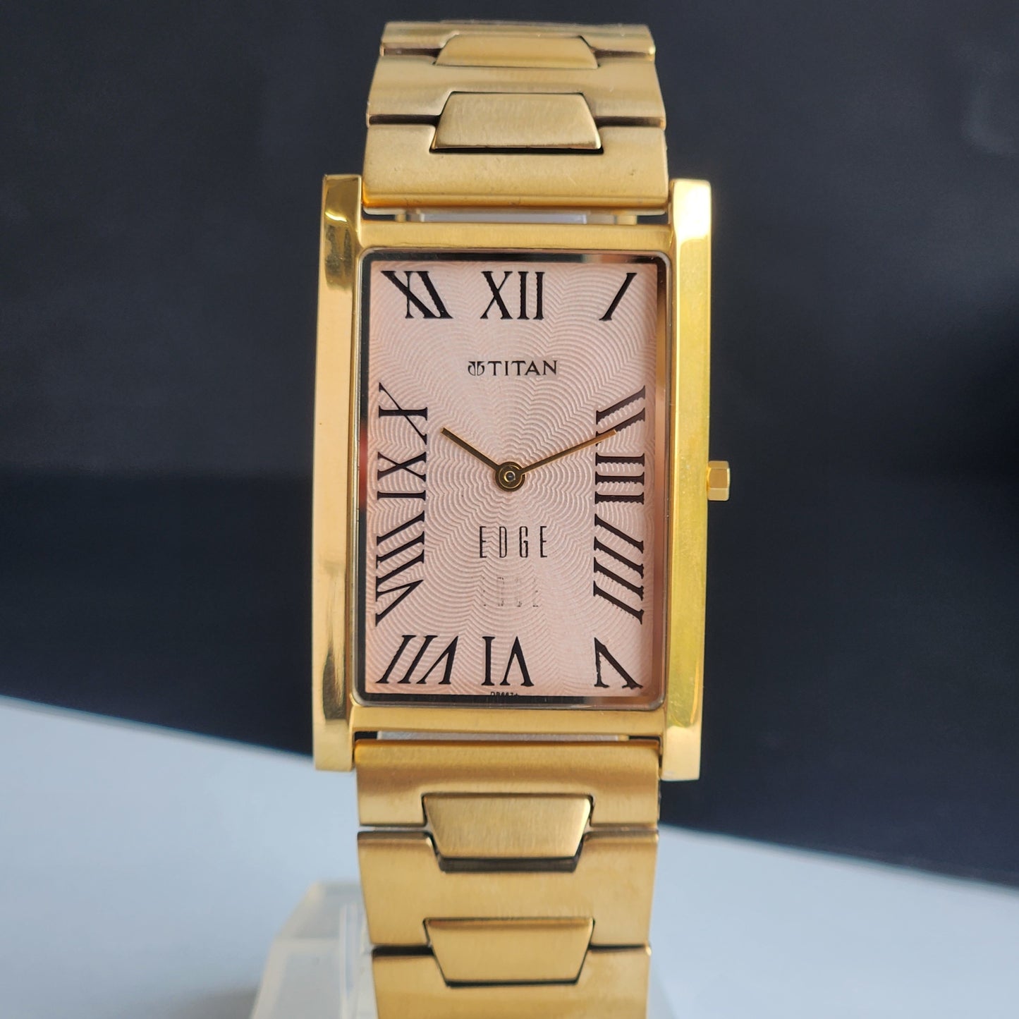 Original TITAN EDGE 1514YAA Rectangular Pink Face 28MM Case Men's Watch G100
