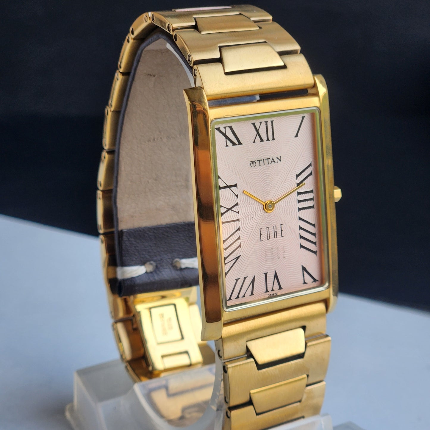 Original TITAN EDGE 1514YAA Rectangular Pink Face 28MM Case Men's Watch G100