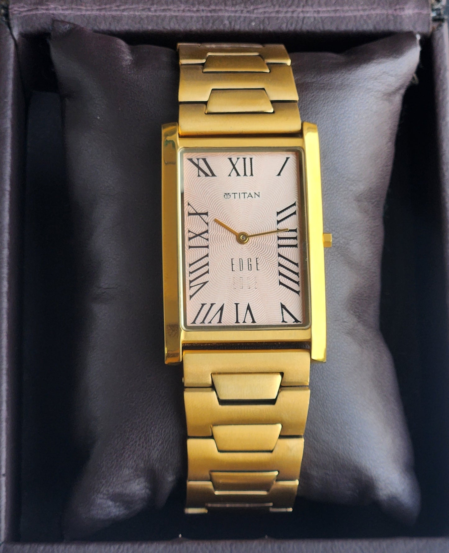 Original TITAN EDGE 1514YAA Rectangular Pink Face 28MM Case Men's Watch G100