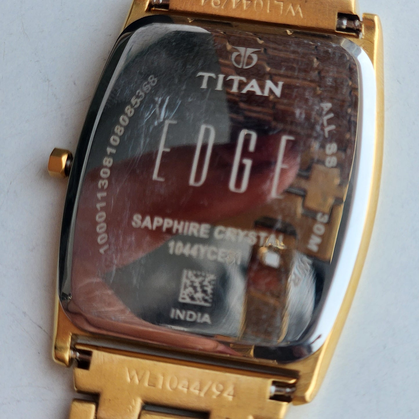 Original TITAN EDGE 1044YCE31 Barrel White Face 30MM Case Men's Watch H03