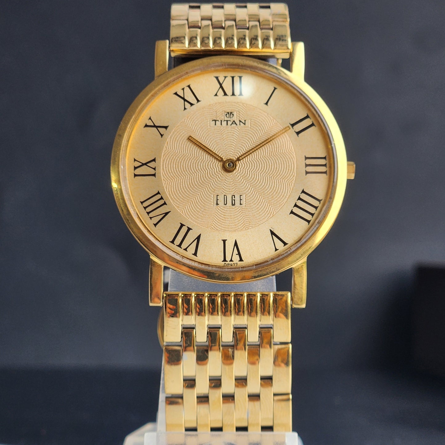 Original TITAN EDGE 1595WAA34 Round Golden Face 38MM Case Men's Watch H04