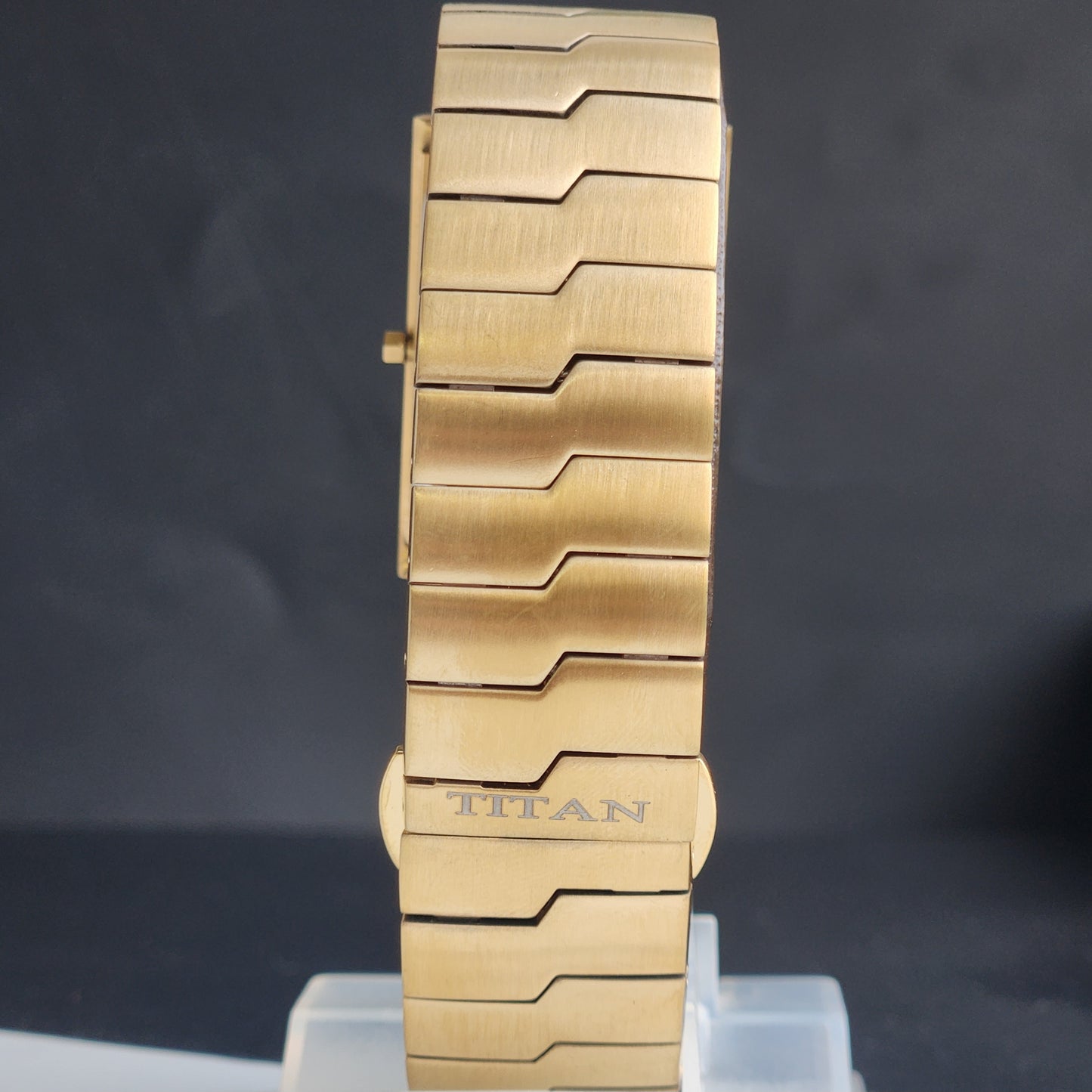 Original TITAN EDGE 1043YCA Rectangular White Face 25MM Case Men's Watch H05