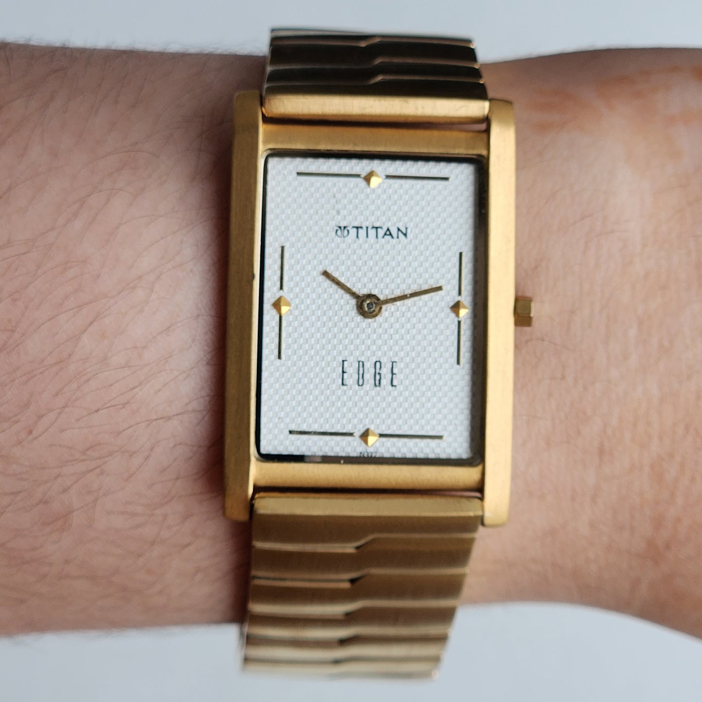 Original TITAN EDGE 1043YCA Rectangular White Face 25MM Case Men's Watch H05