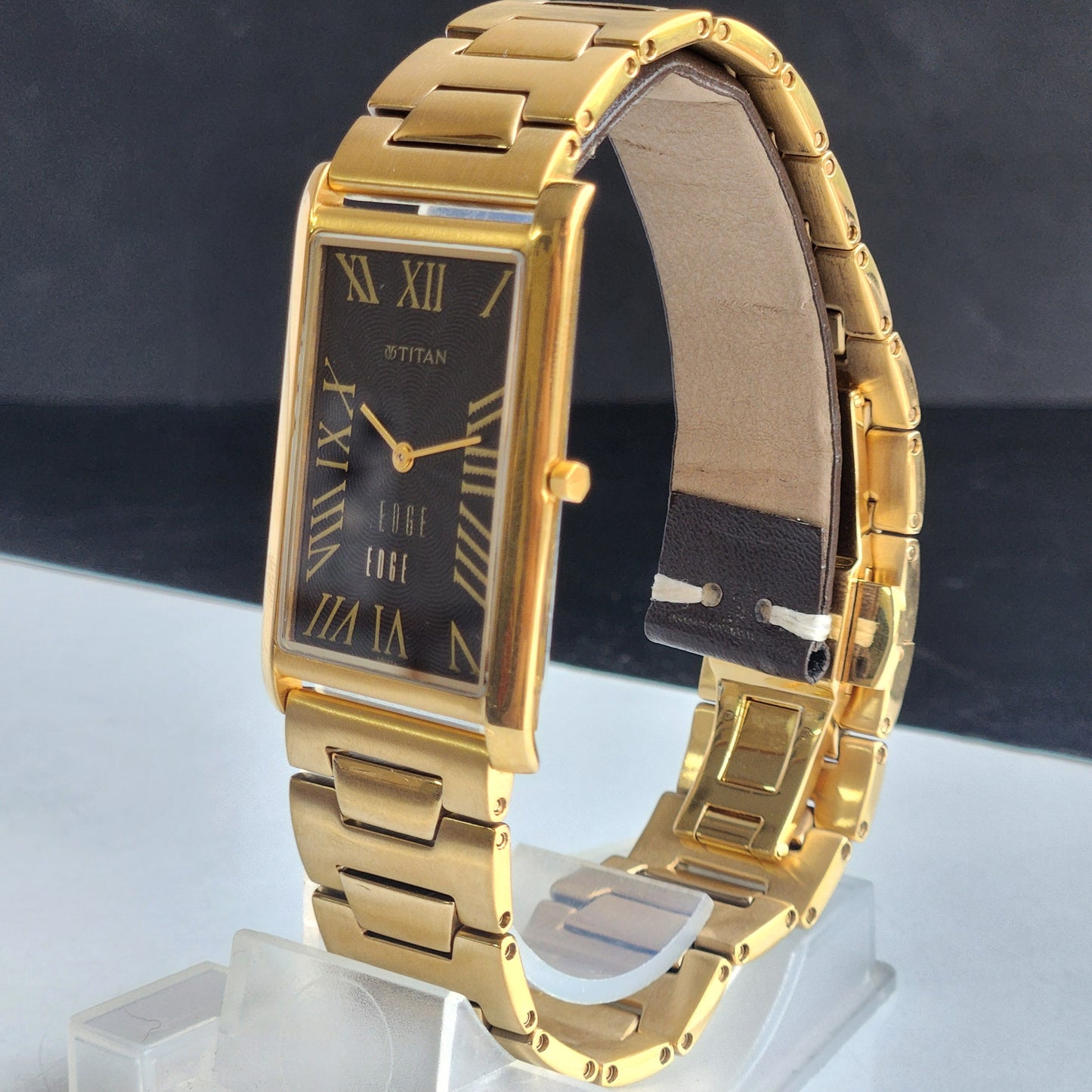 Original TITAN EDGE 1514YAA Rectangular Black Face 28MM Case Men's Watch H07