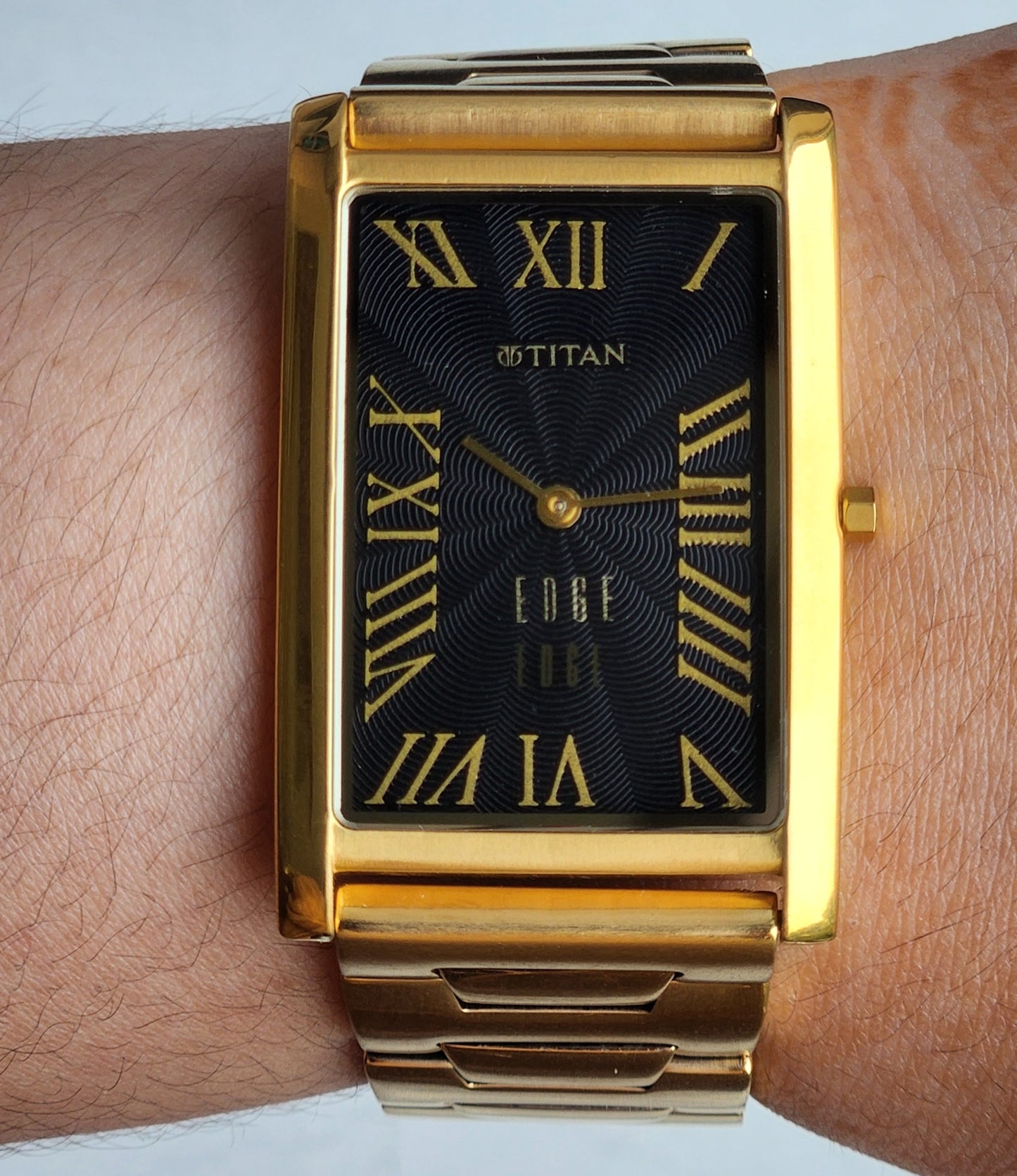 Original TITAN EDGE 1514YAA Rectangular Black Face 28MM Case Men's Watch H07