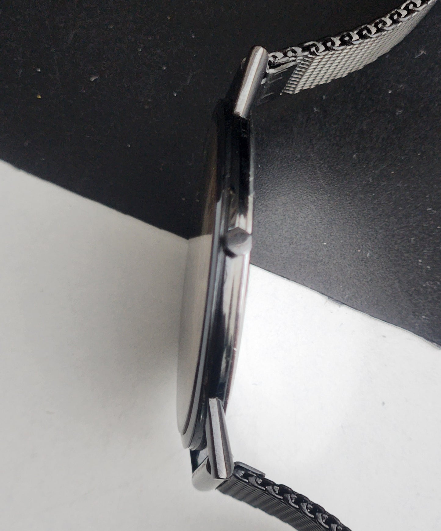 Original TITAN EDGE 1595WAA34 Round Golden Face 38MM Case Men's Watch G97