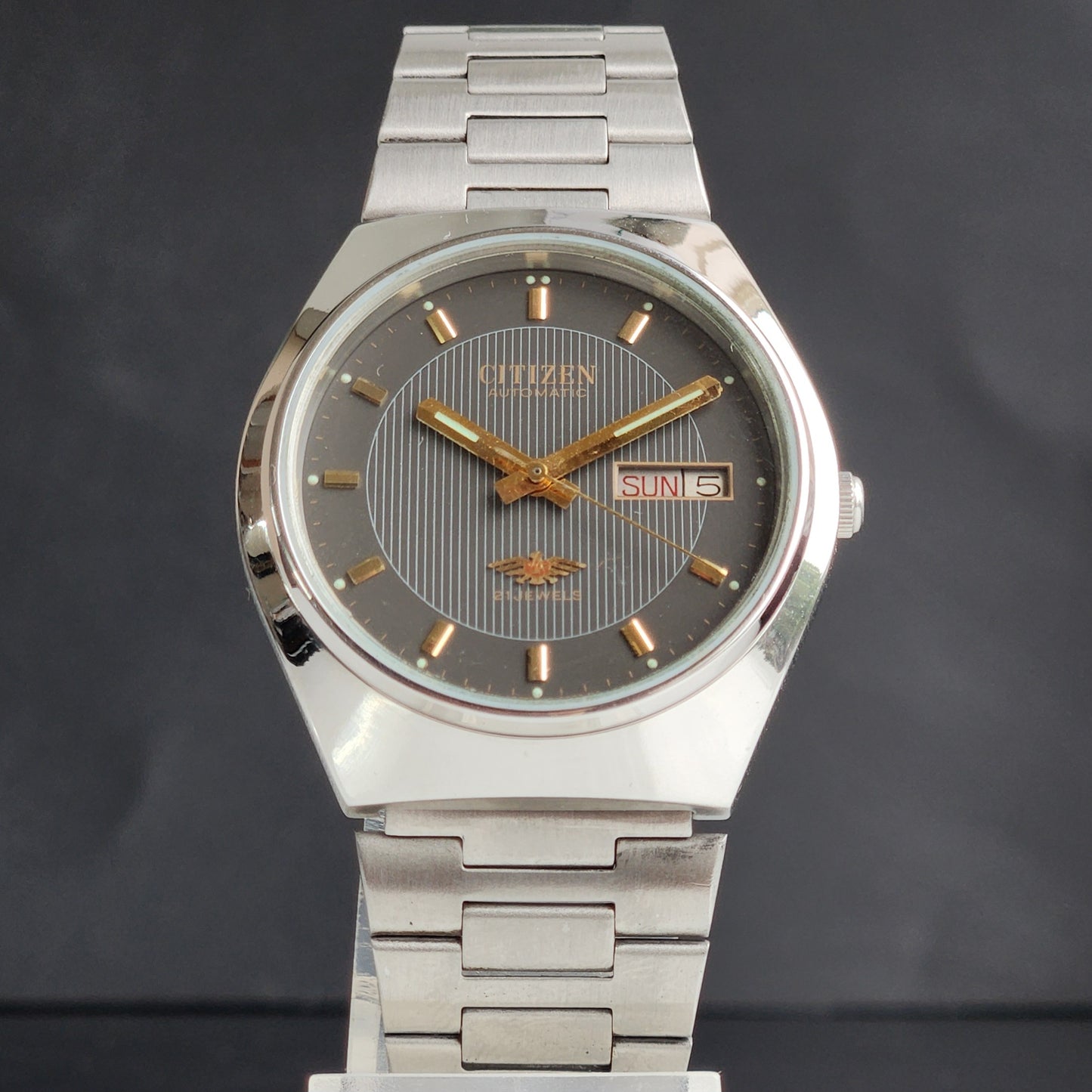 Vintage 1987 Original Citizen Automatic 8200 Grey Face 21 Jewels Day-Date Japanese Men's Wrist Watch ET16