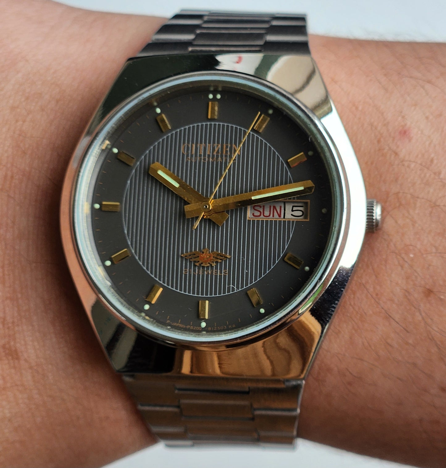 Vintage 1987 Original Citizen Automatic 8200 Grey Face 21 Jewels Day-Date Japanese Men's Wrist Watch ET16