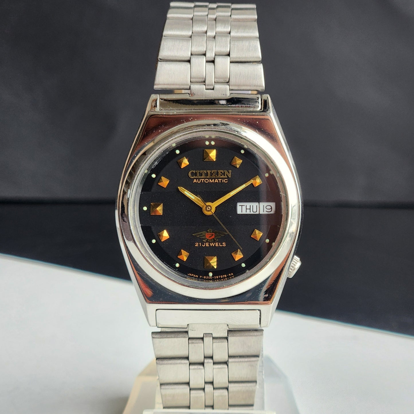 Vintage 1987 Original Citizen Automatic 8200 Black Face 21 Jewels Day-Date Japanese Men's Wrist Watch ET20