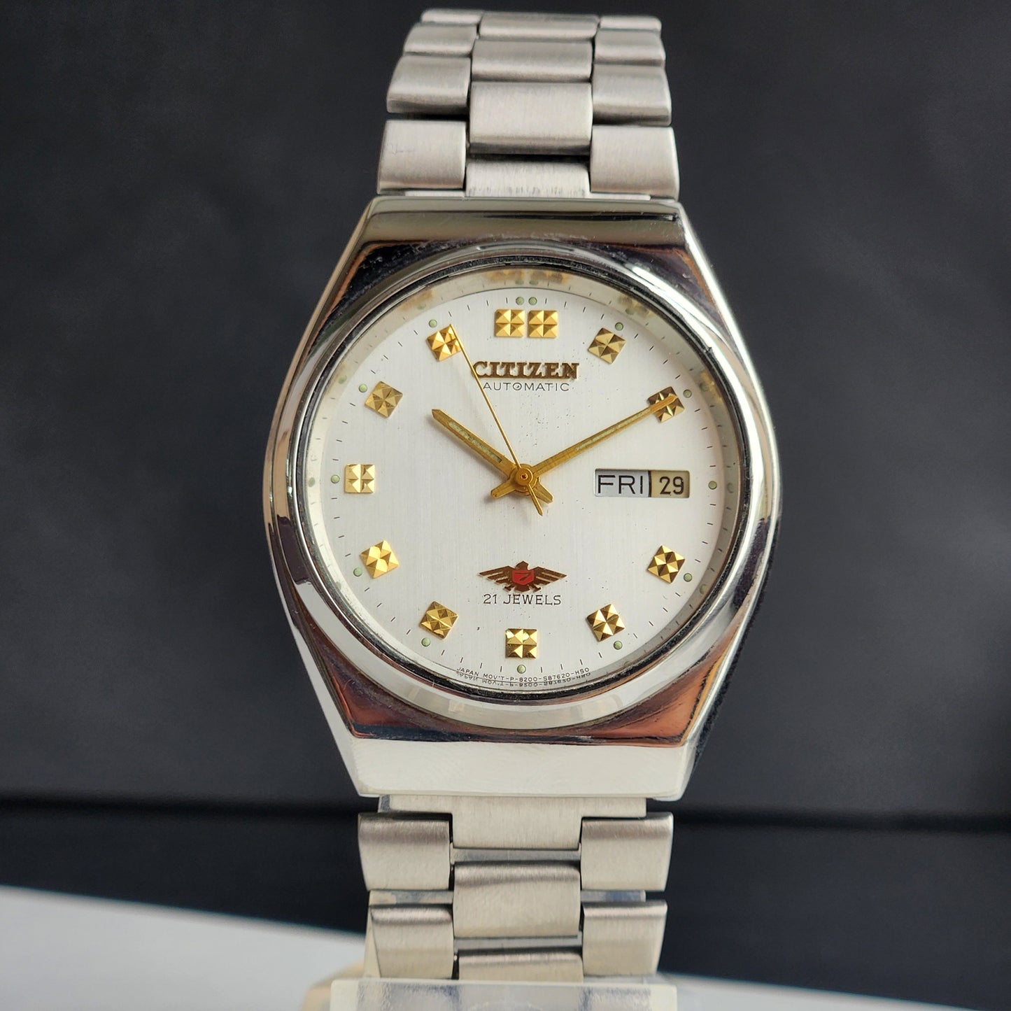 Vintage 1987 Original Citizen Automatic 8200 White Face 21 Jewels Day-Date Japanese Men's Wrist Watch ET26