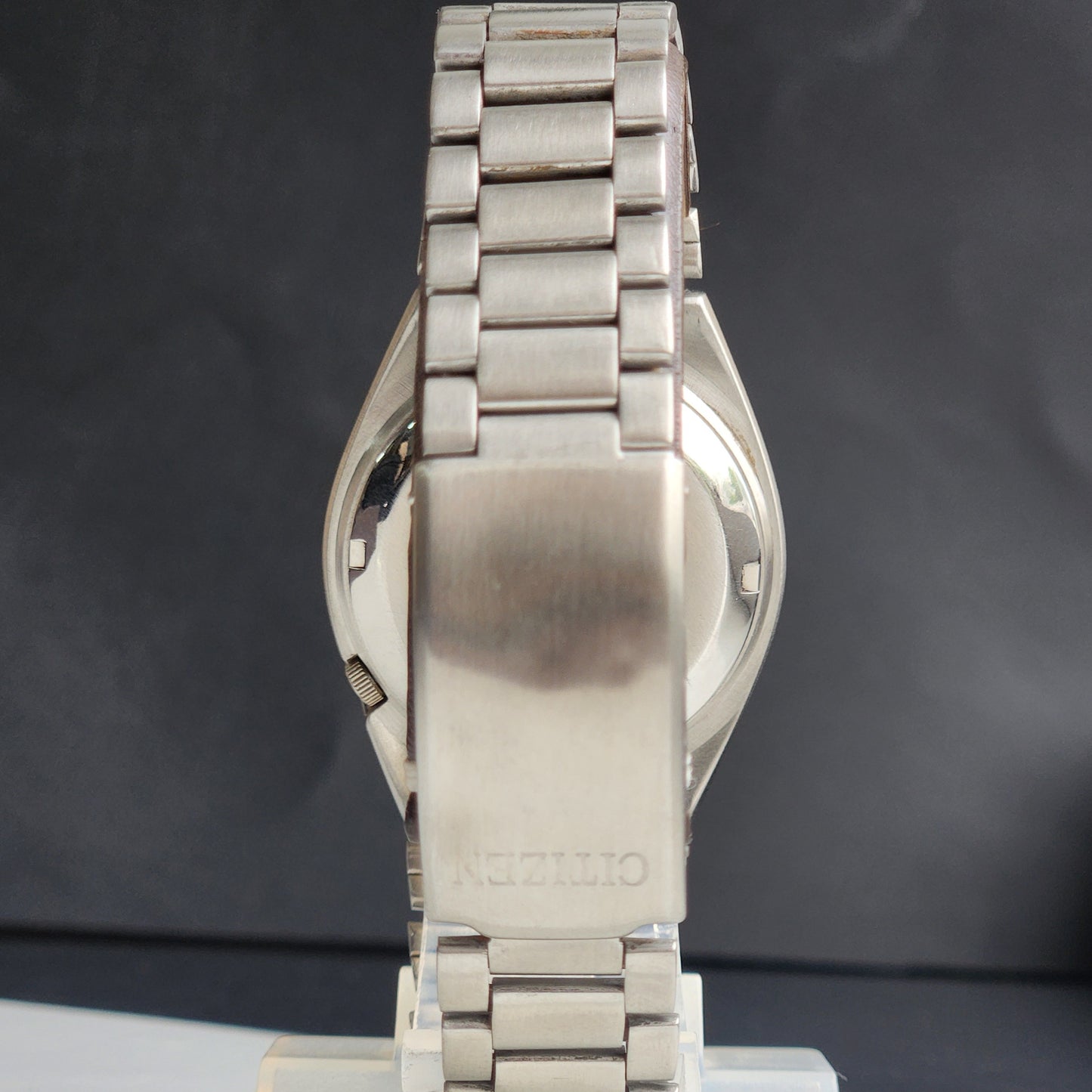 Vintage 1987 Original Citizen Automatic 8200 White Face 21 Jewels Day-Date Japanese Men's Wrist Watch ET26