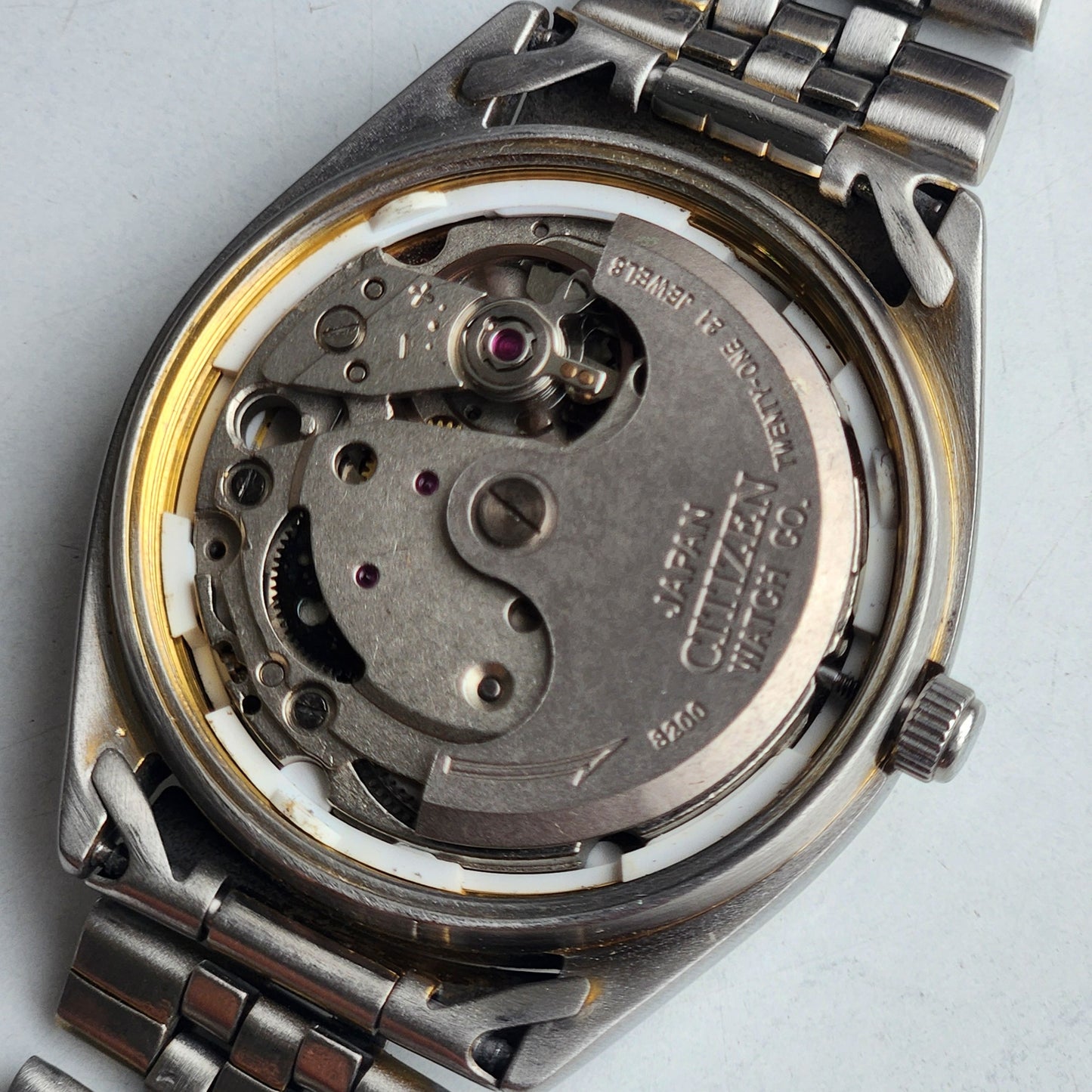 Vintage 1990 Original Citizen Automatic 8200 White Face 21 Jewels Day-Date Japanese Men's Wrist Watch ET28