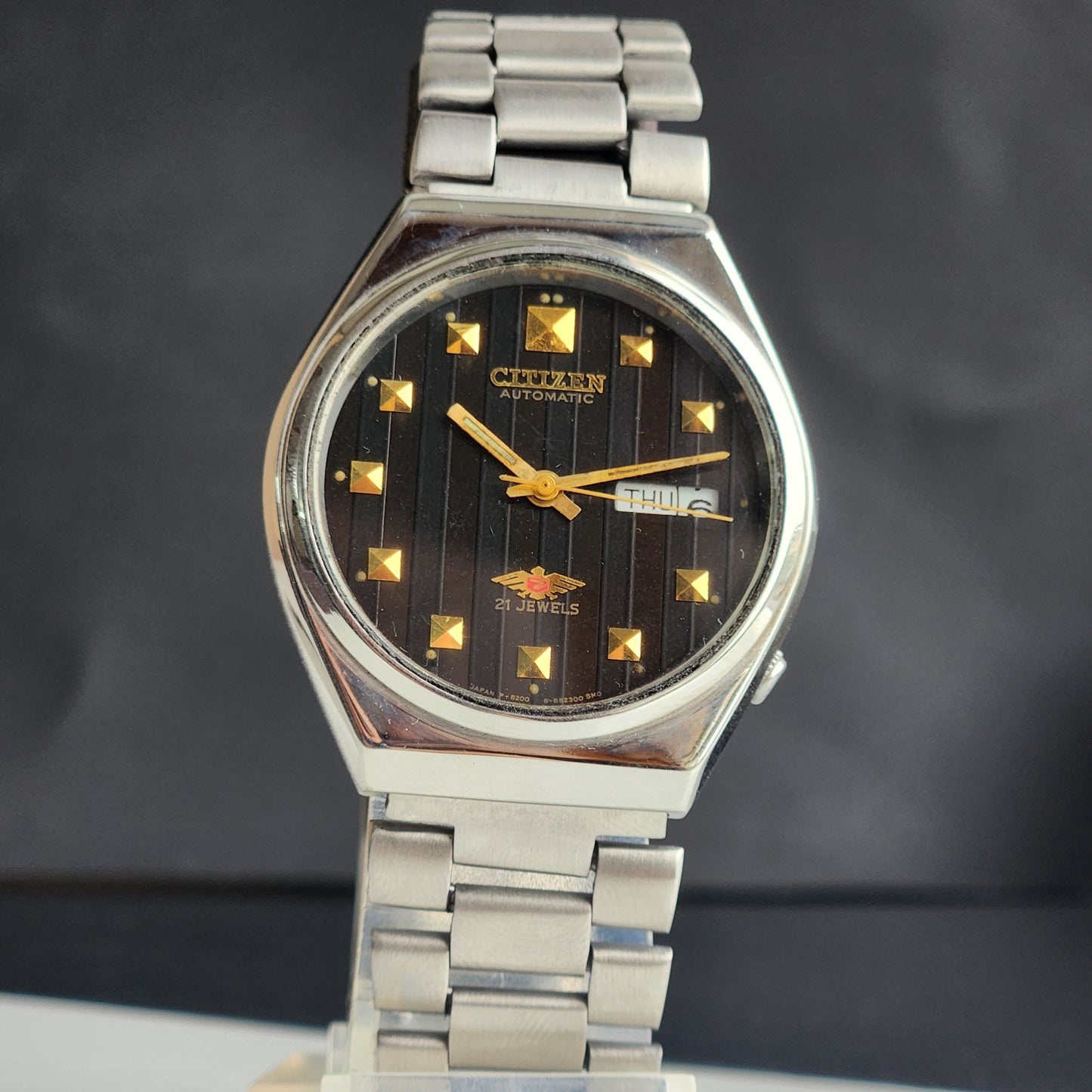 Vintage 1995 Original Citizen Automatic 8200 Black Face 21 Jewels Day-Date Japanese Men's Wrist Watch ET30