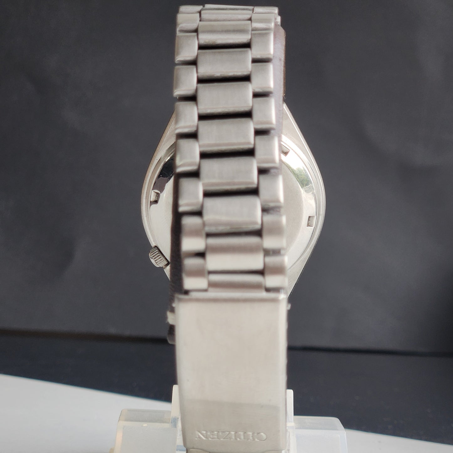 Vintage 1995 Original Citizen Automatic 8200 Black Face 21 Jewels Day-Date Japanese Men's Wrist Watch ET30