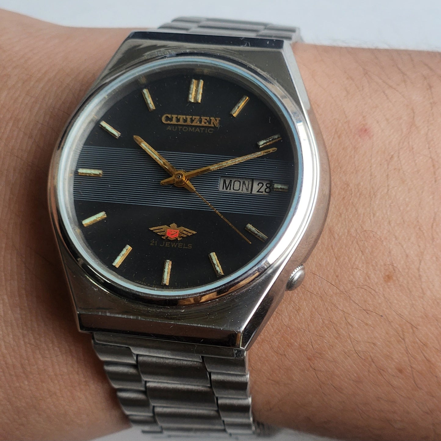 Vintage 1989 Original Citizen Automatic 8200 Grey Face 21 Jewels Day-Date Japanese Men's Wrist Watch ET32
