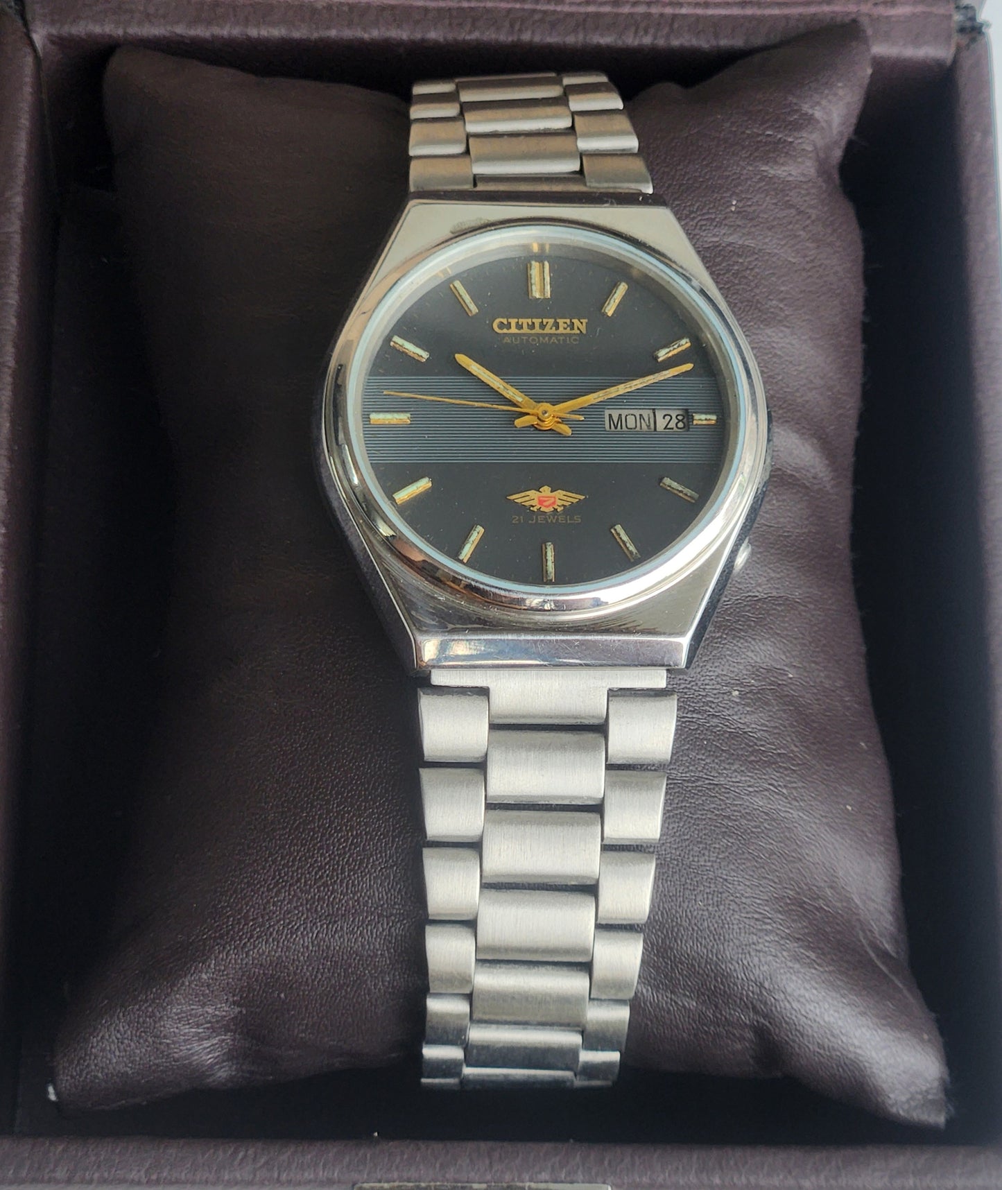 Vintage 1989 Original Citizen Automatic 8200 Grey Face 21 Jewels Day-Date Japanese Men's Wrist Watch ET32
