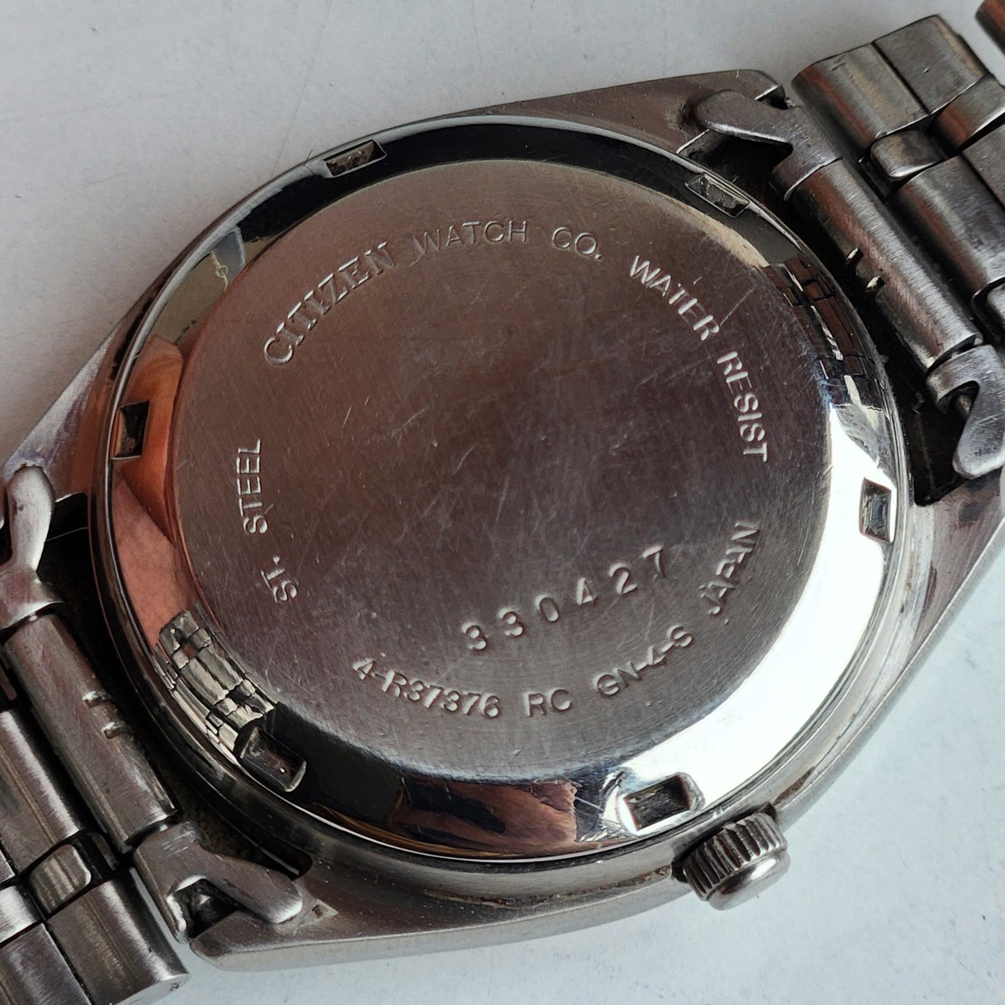 Vintage 1993 Original Citizen Automatic 8200 White Face 21 Jewels Day-Date Japanese Men's Wrist Watch ET36