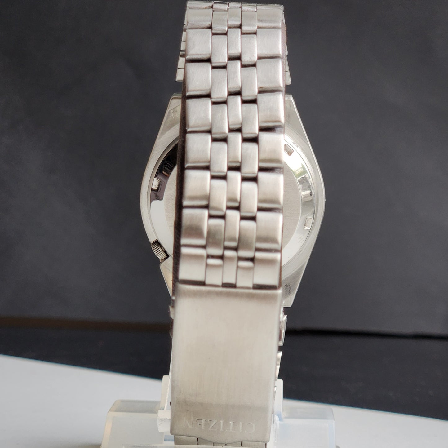Vintage 1983 Original Citizen Automatic 8200 Grey Face 21 Jewels Day-Date Japanese Men's Wrist Watch ET37