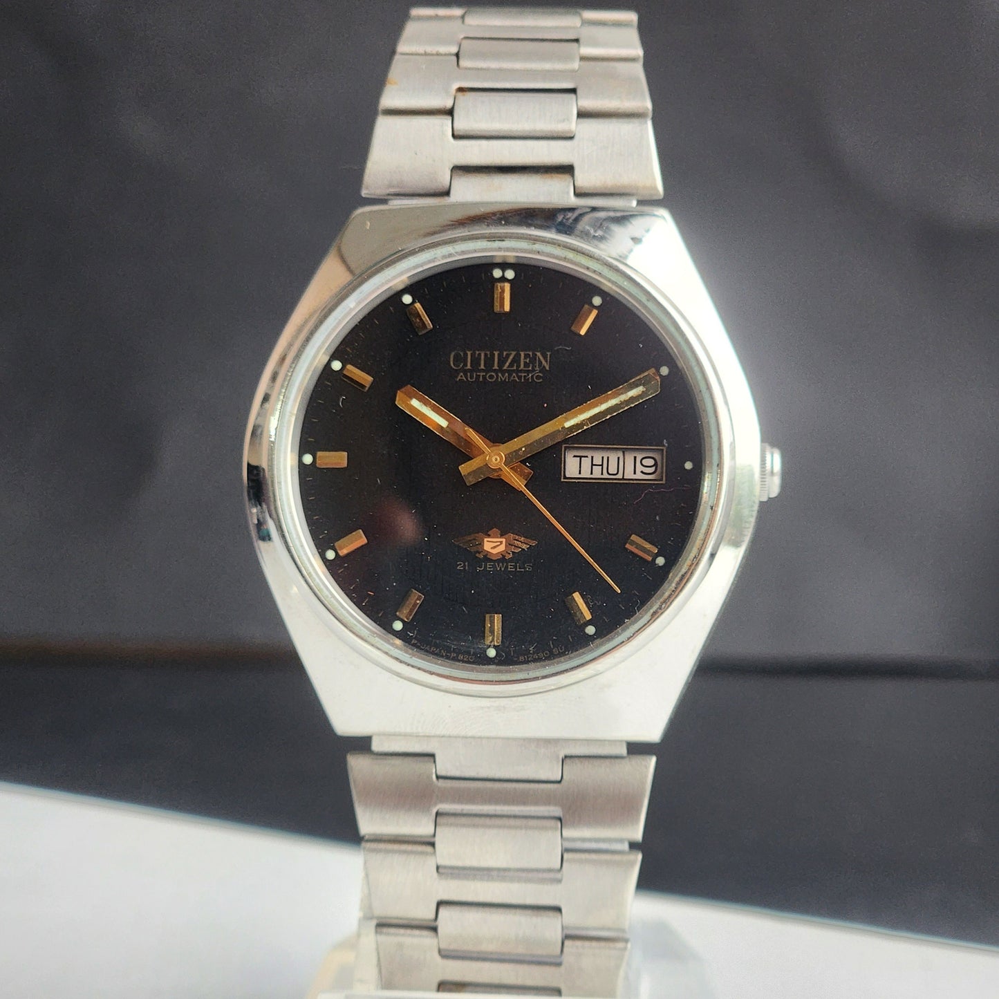 Vintage 1995 Original Citizen Automatic 8200 Balck Face 21 Jewels Day-Date Japanese Men's Wrist Watch ET42