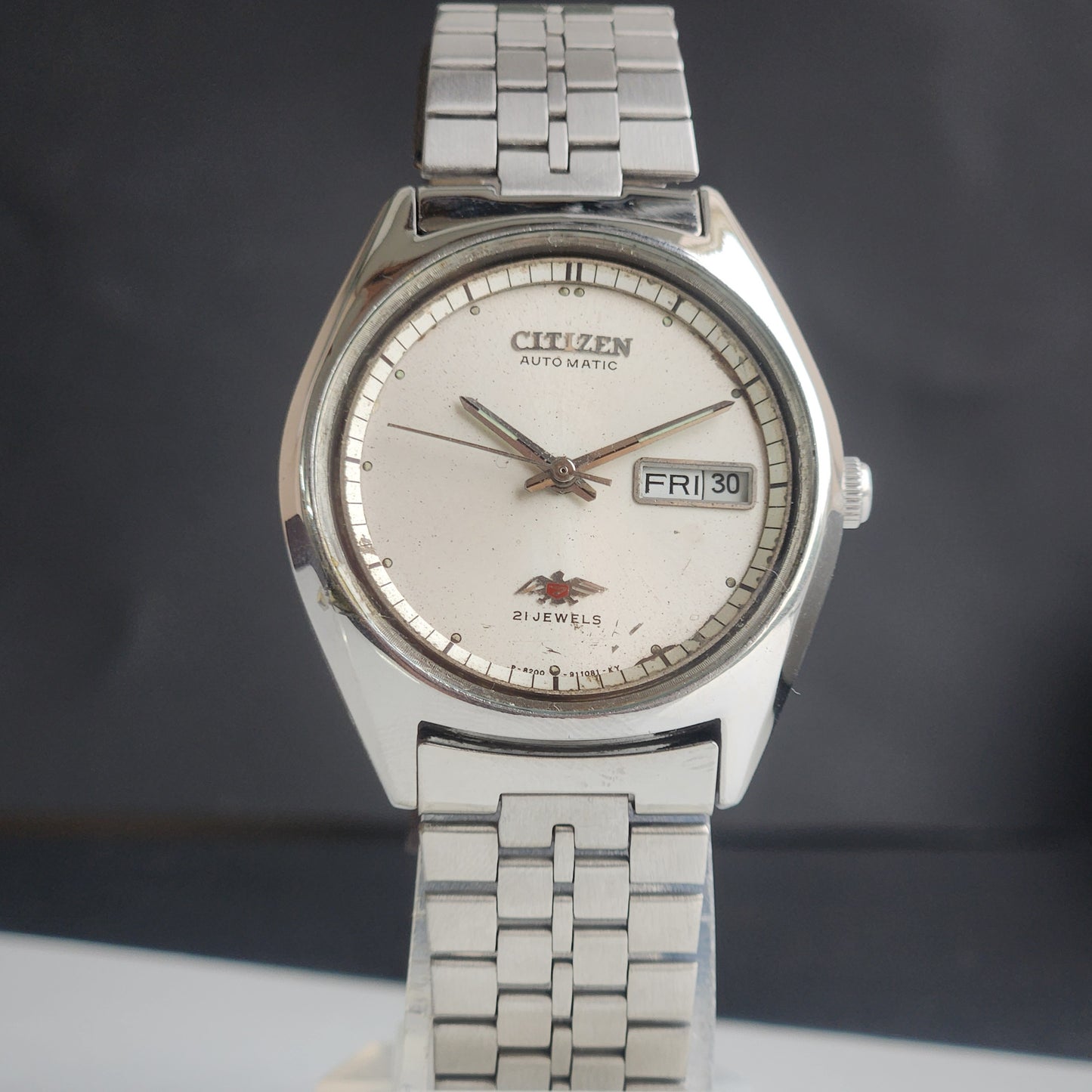 Vintage 1983 Original Citizen Automatic 8200 Silver Face 21 Jewels Day-Date Japanese Men's Wrist Watch ET43