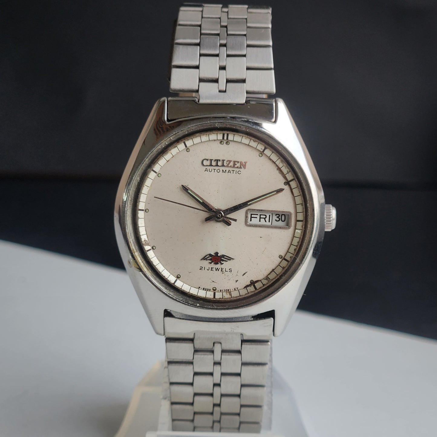 Vintage 1983 Original Citizen Automatic 8200 Silver Face 21 Jewels Day-Date Japanese Men's Wrist Watch ET43