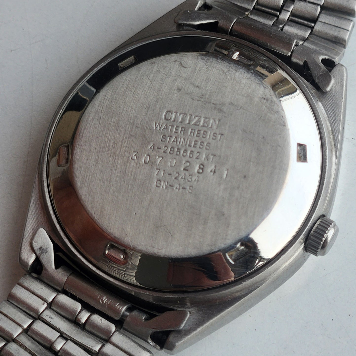 Vintage 1983 Original Citizen Automatic 8200 Silver Face 21 Jewels Day-Date Japanese Men's Wrist Watch ET43