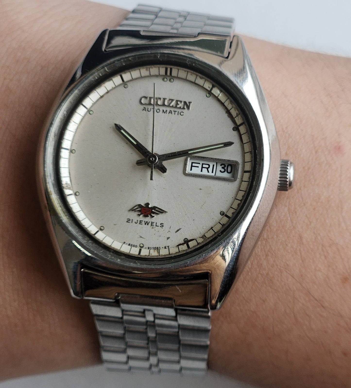 Vintage 1983 Original Citizen Automatic 8200 Silver Face 21 Jewels Day-Date Japanese Men's Wrist Watch ET43
