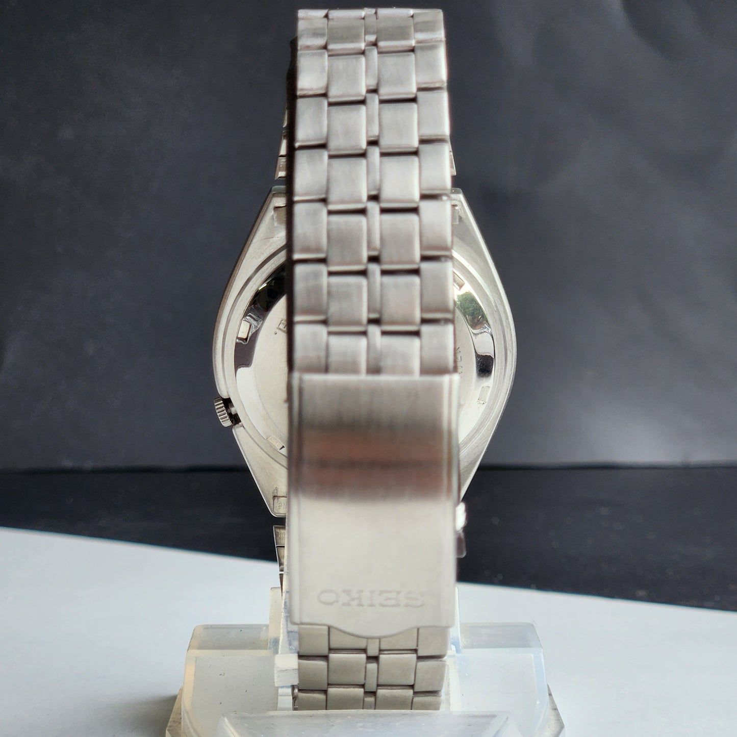 Vintage 1985 Original Seiko 5 Automatic 7009-876A Grey Face 17 Jewels Day-Date Japanese Men's Wrist Watch ET46