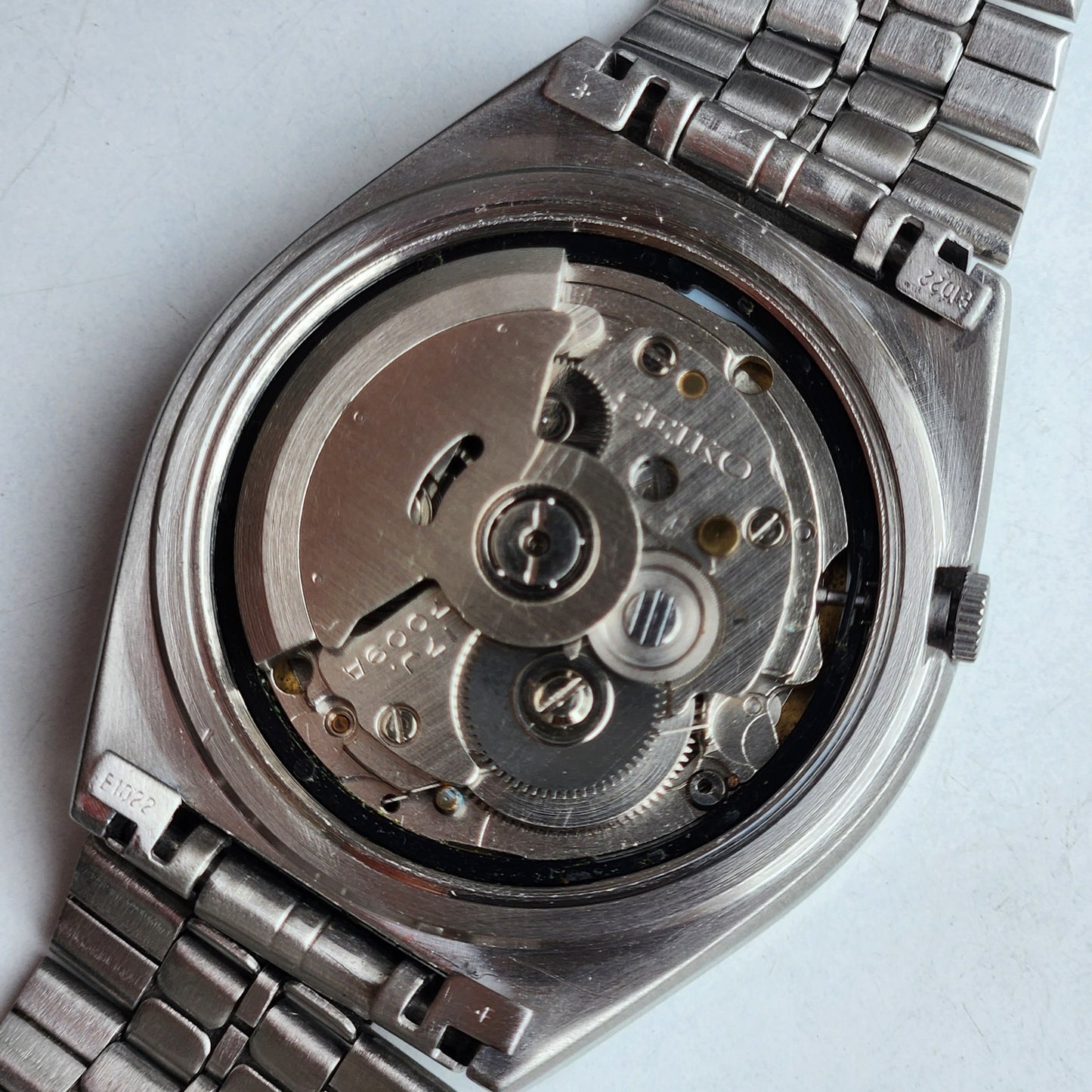 Vintage 1985 Original Seiko 5 Automatic 7009-876A Grey Face 17 Jewels Day-Date Japanese Men's Wrist Watch ET46