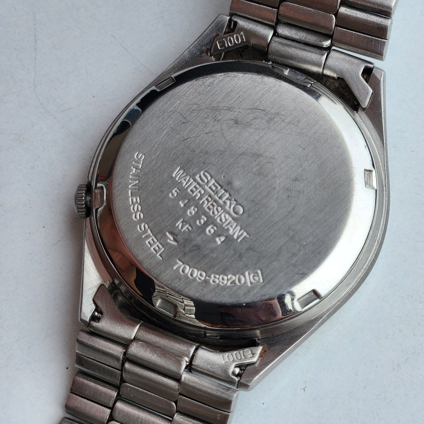 Vintage 1995 Original Seiko 5 Automatic 7009-8920 White Face 17 Jewels Day-Date Japanese Men's Wrist Watch ET49