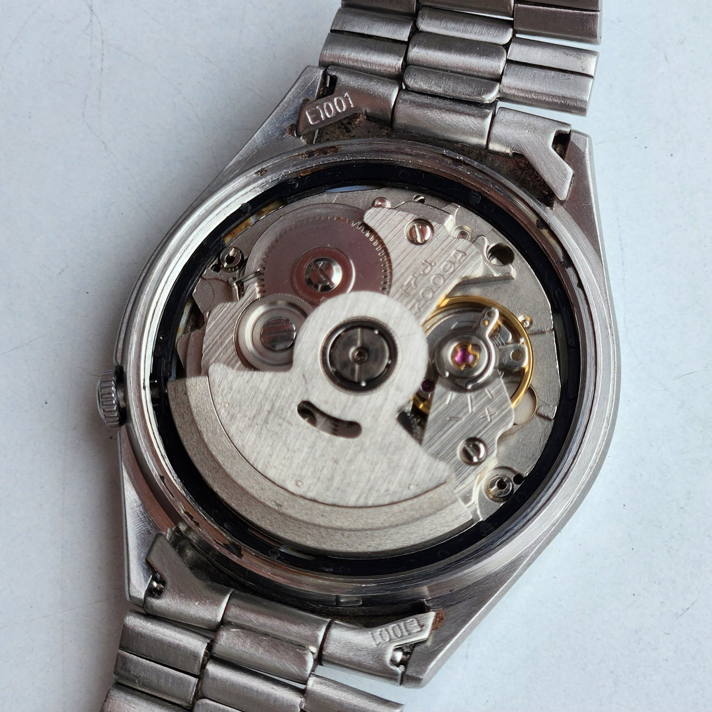 Vintage 1995 Original Seiko 5 Automatic 7009-8920 White Face 17 Jewels Day-Date Japanese Men's Wrist Watch ET49