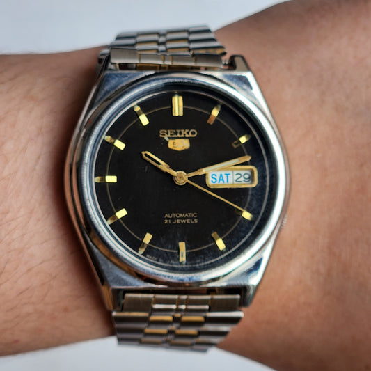 Vintage 1998 Original Seiko 5 Automatic 7S26-3130 Black Face 21 Jewels Day-Date Japanese Men's Wrist Watch ET50