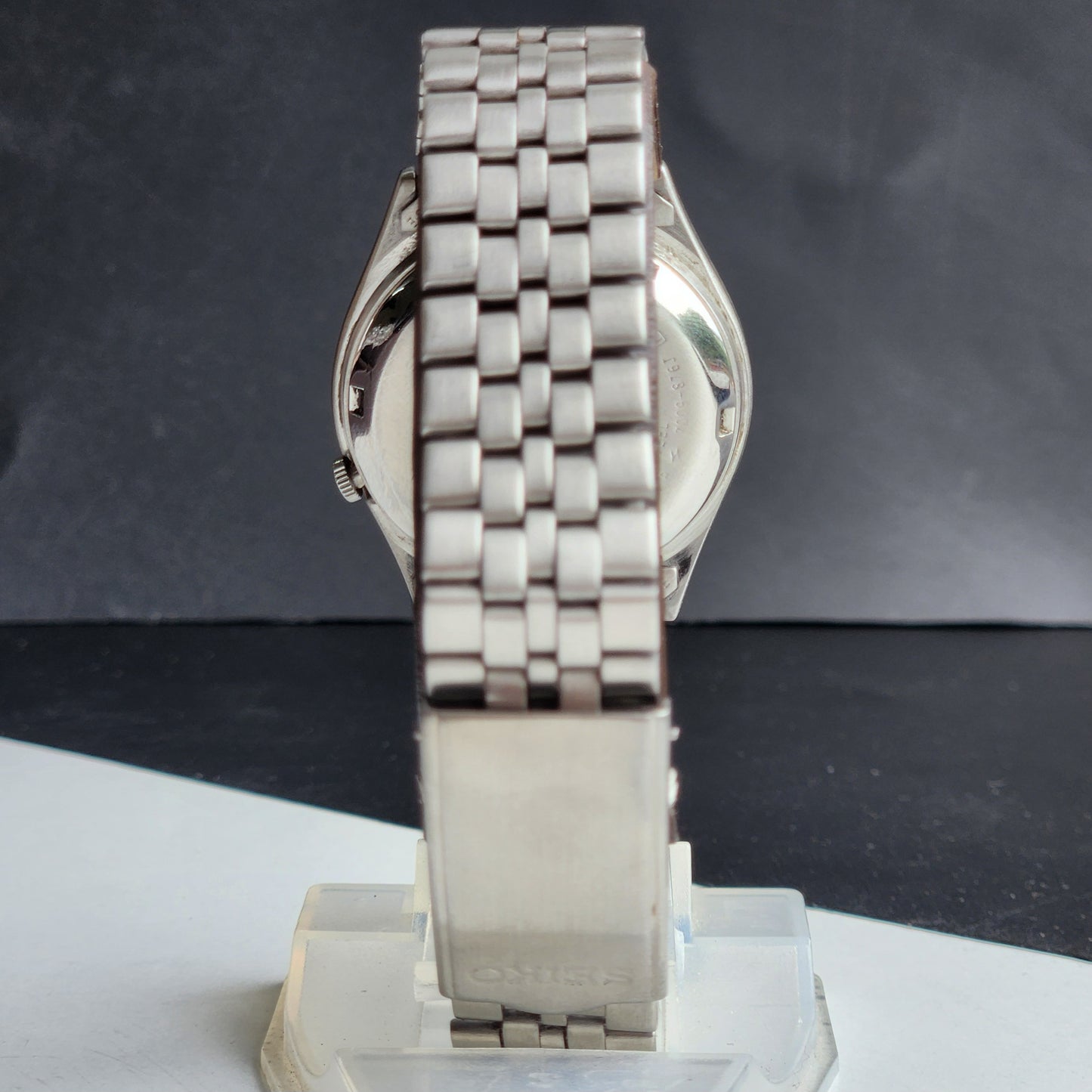 Vintage 1979 Original Seiko 5 Automatic 7009-876J Grey Face 17 Jewels Day-Date Japanese Men's Wrist Watch ET51
