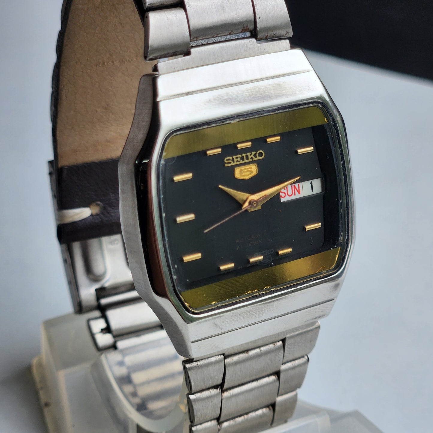Vintage 1998 Original Seiko 5 Automatic 7S26-2070 Black Face 21 Jewels Day-Date Japanese Men's Wrist Watch ET54