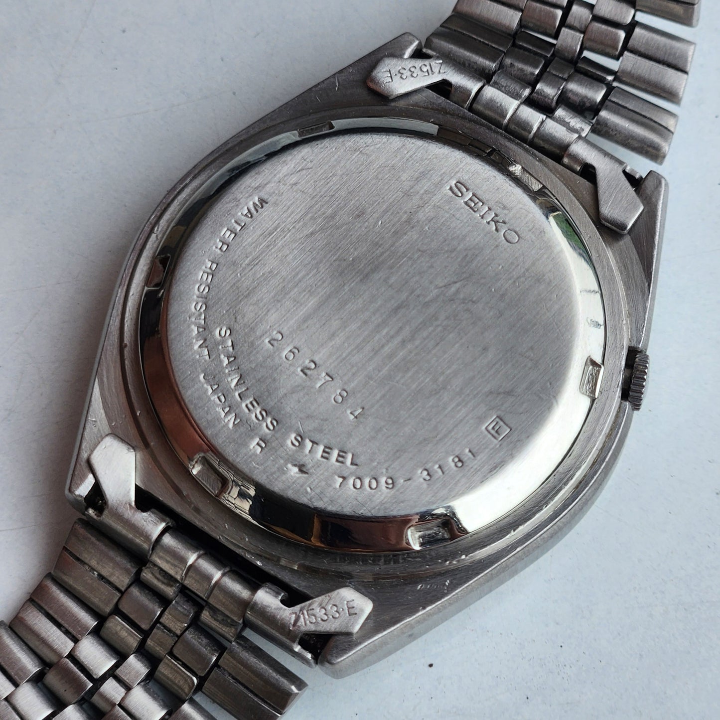 Vintage 1982 Original Seiko 5 Automatic 7009-3181 Golden Face 17 Jewels Day-Date Japanese Men's Wrist Watch ET55