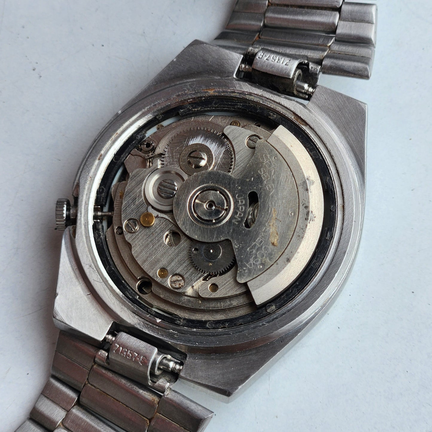 Vintage 1983 Original Seiko 5 Automatic 7009-3131 Black Face 17 Jewels Day-Date Japanese Men's Wrist Watch ET56