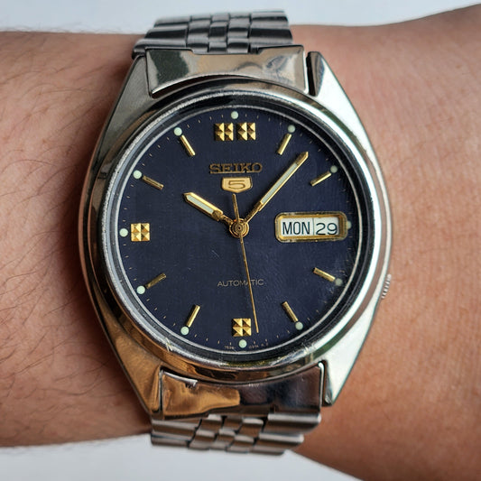 Vintage 1997 Original Seiko 5 Automatic 7S26-8760 Blue Face 21 Jewels Day-Date Japanese Men's Wrist Watch ET63