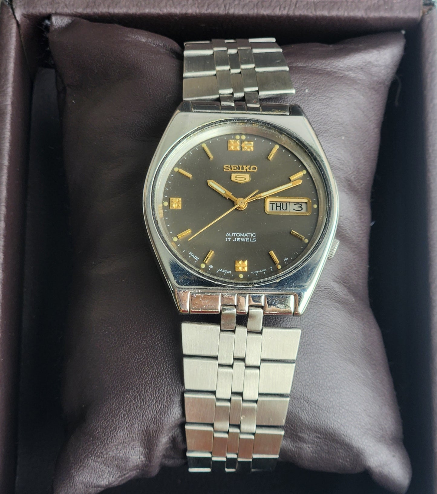 Vintage 1979 Original Seiko 5 Automatic 7009-821J Grey Face 17 Jewels Day-Date Japanese Men's Wrist Watch ET64