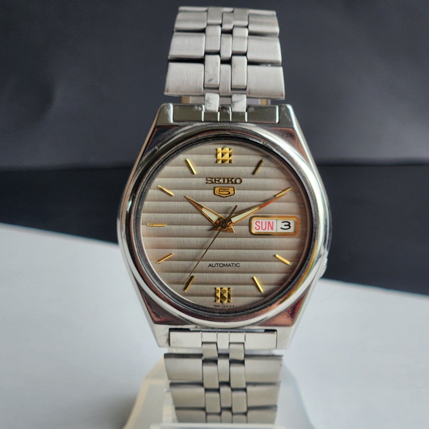 Vintage 1996 Original Seiko 5 Automatic 7S26-3040 Grey Face 21 Jewels Day-Date Japanese Men's Wrist Watch ET66