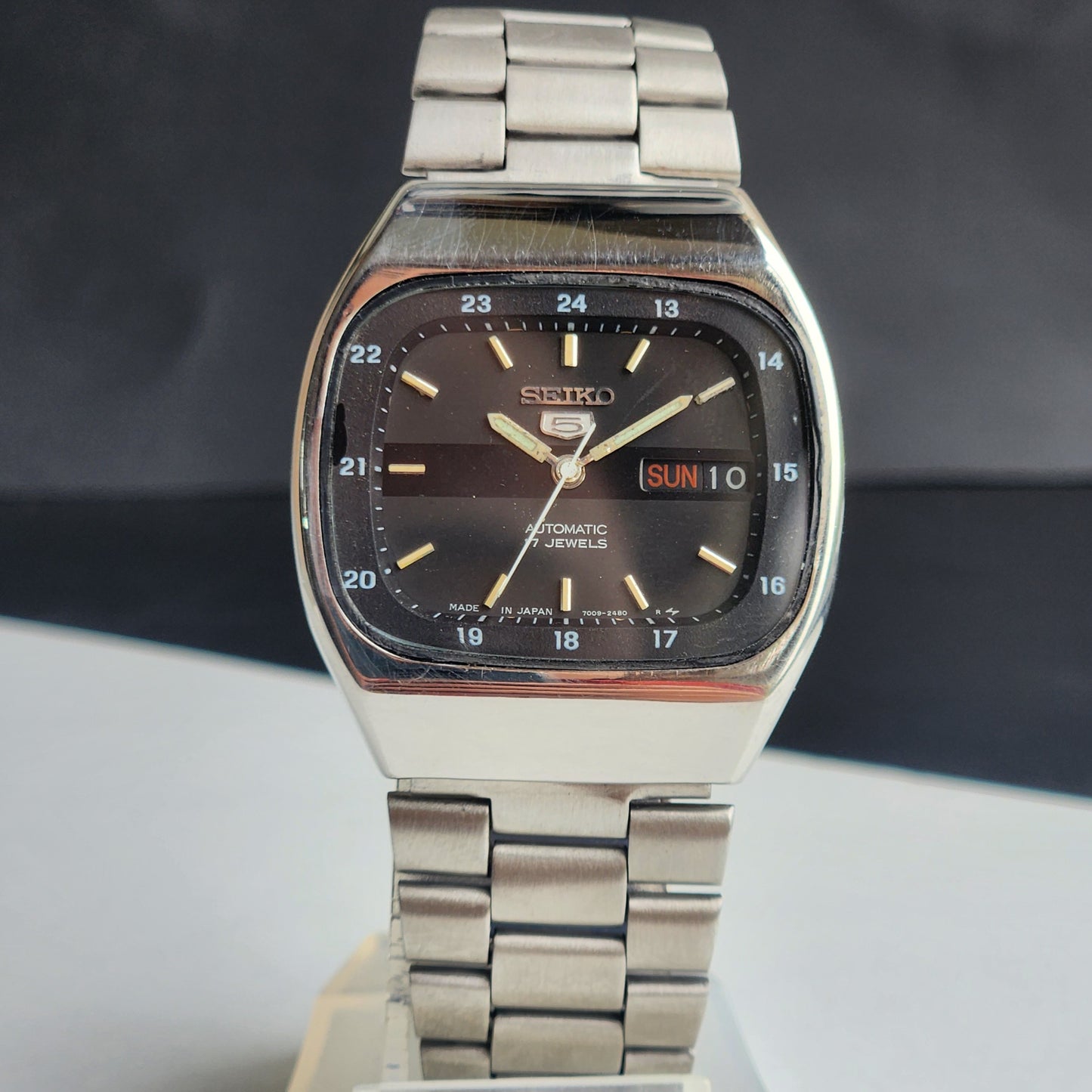 Vintage 1981 Original Seiko 5 Automatic 7009-205J Black Face 17 Jewels Day-Date Japanese Men's Wrist Watch ET67