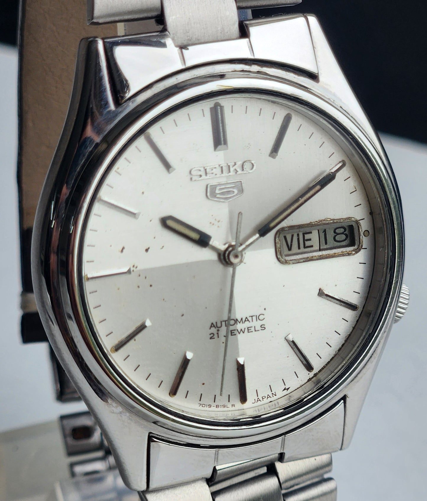 Vintage 1998 Original Seiko 5 Automatic 7S26-3100 White Face 21 Jewels Day-Date Japanese Men's Wrist Watch ET69