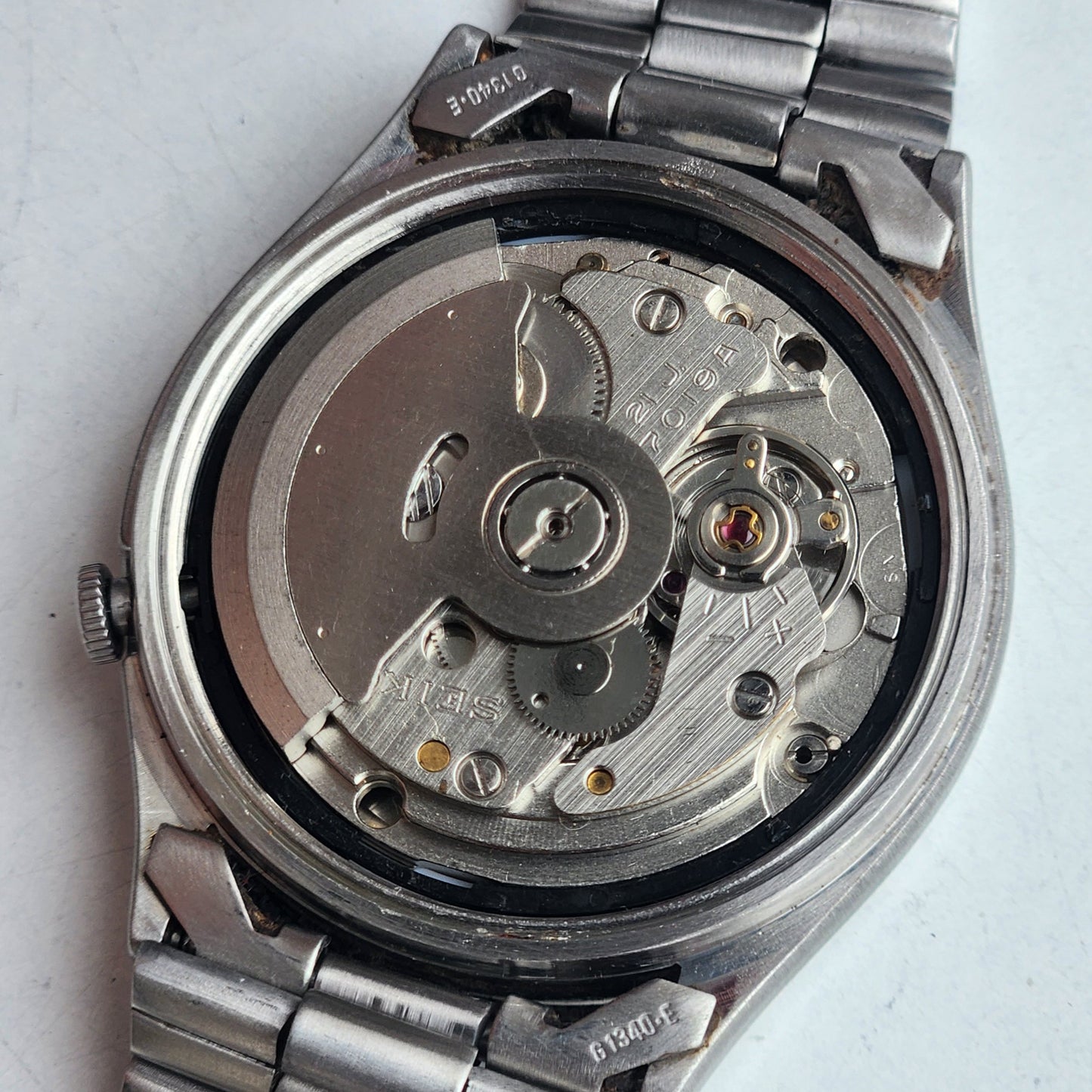 Vintage 1998 Original Seiko 5 Automatic 7S26-3100 White Face 21 Jewels Day-Date Japanese Men's Wrist Watch ET69