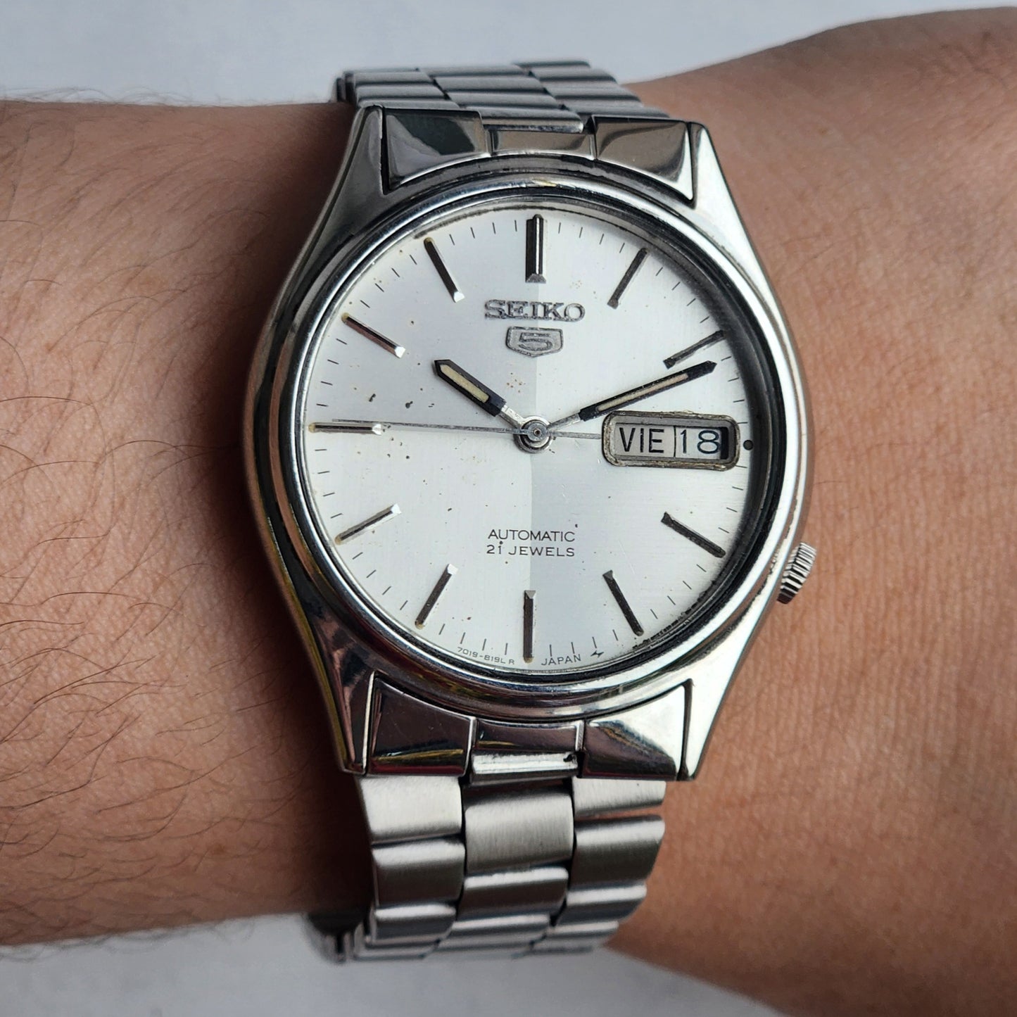 Vintage 1998 Original Seiko 5 Automatic 7S26-3100 White Face 21 Jewels Day-Date Japanese Men's Wrist Watch ET69