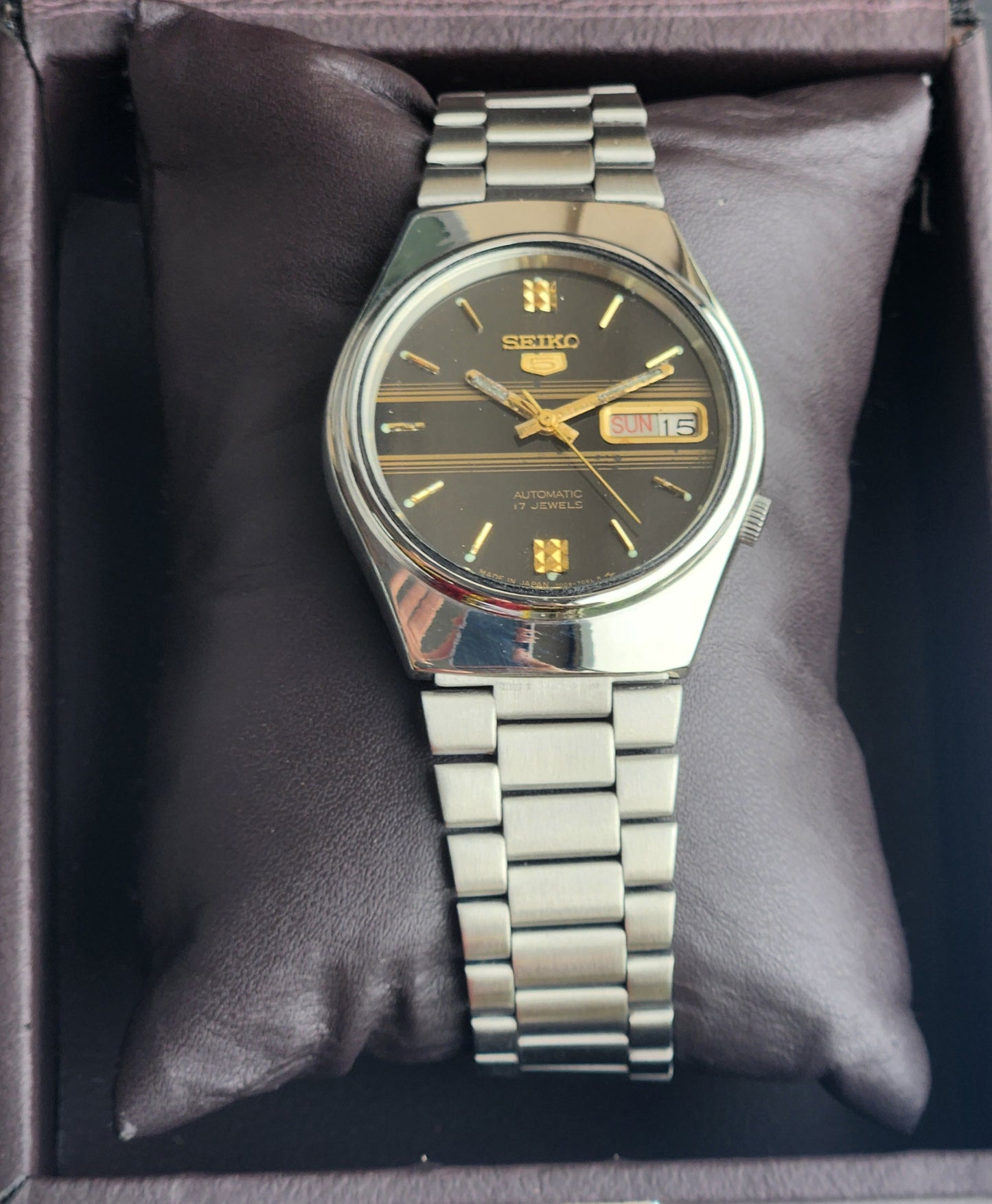 Vintage 1985 Original Seiko 5 Automatic 7009-7031 Black Face 17 Jewels Day-Date Japanese Men's Wrist Watch ET70
