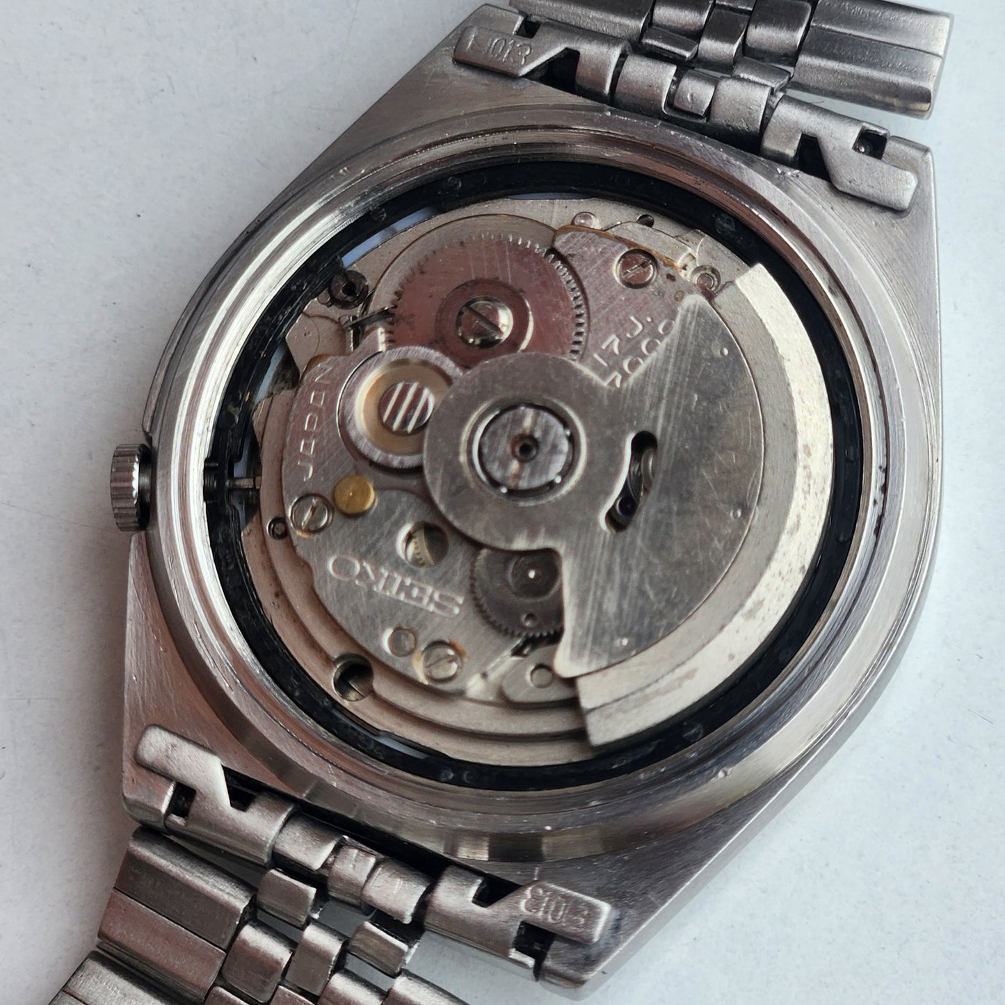 Vintage 1976 Original Seiko 5 Automatic 7009-3071 Black Face 17 Jewels Day-Date Japanese Men's Wrist Watch ET72